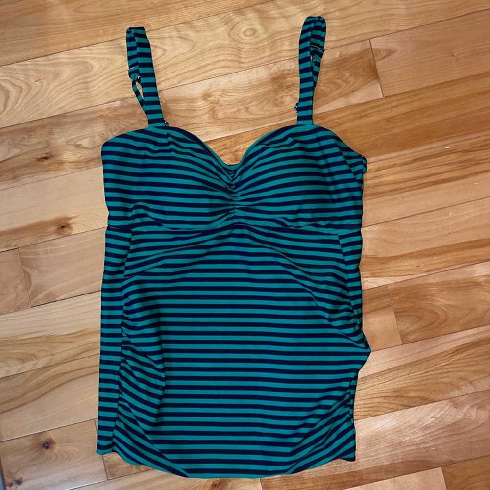 Motherhood Maternity green and navy striped tankini padded size medium
